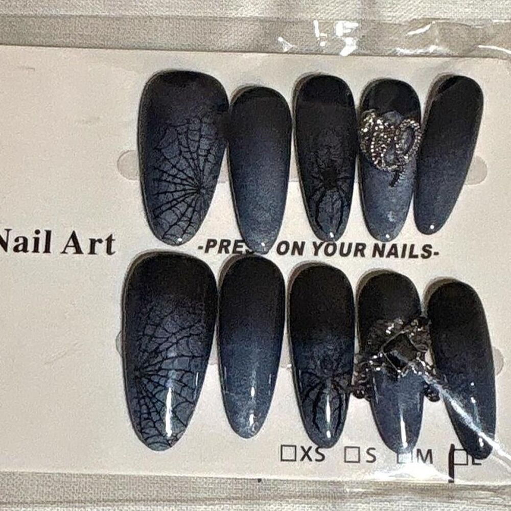gothic press-on nails in size medium